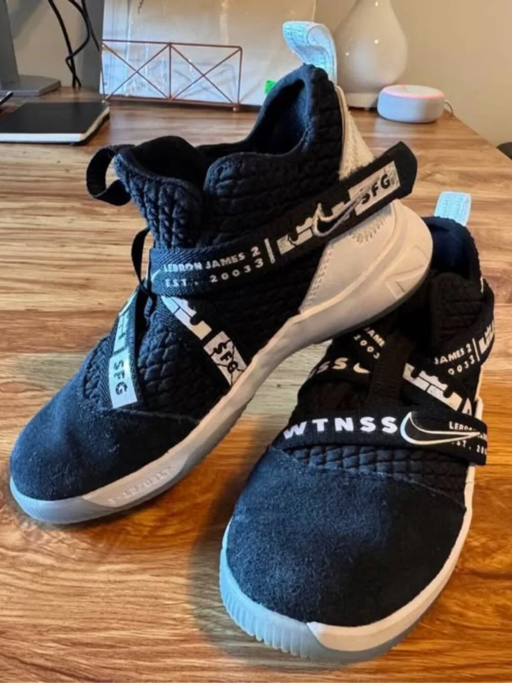 Nike LeBron James 2 soldier boys sneakers